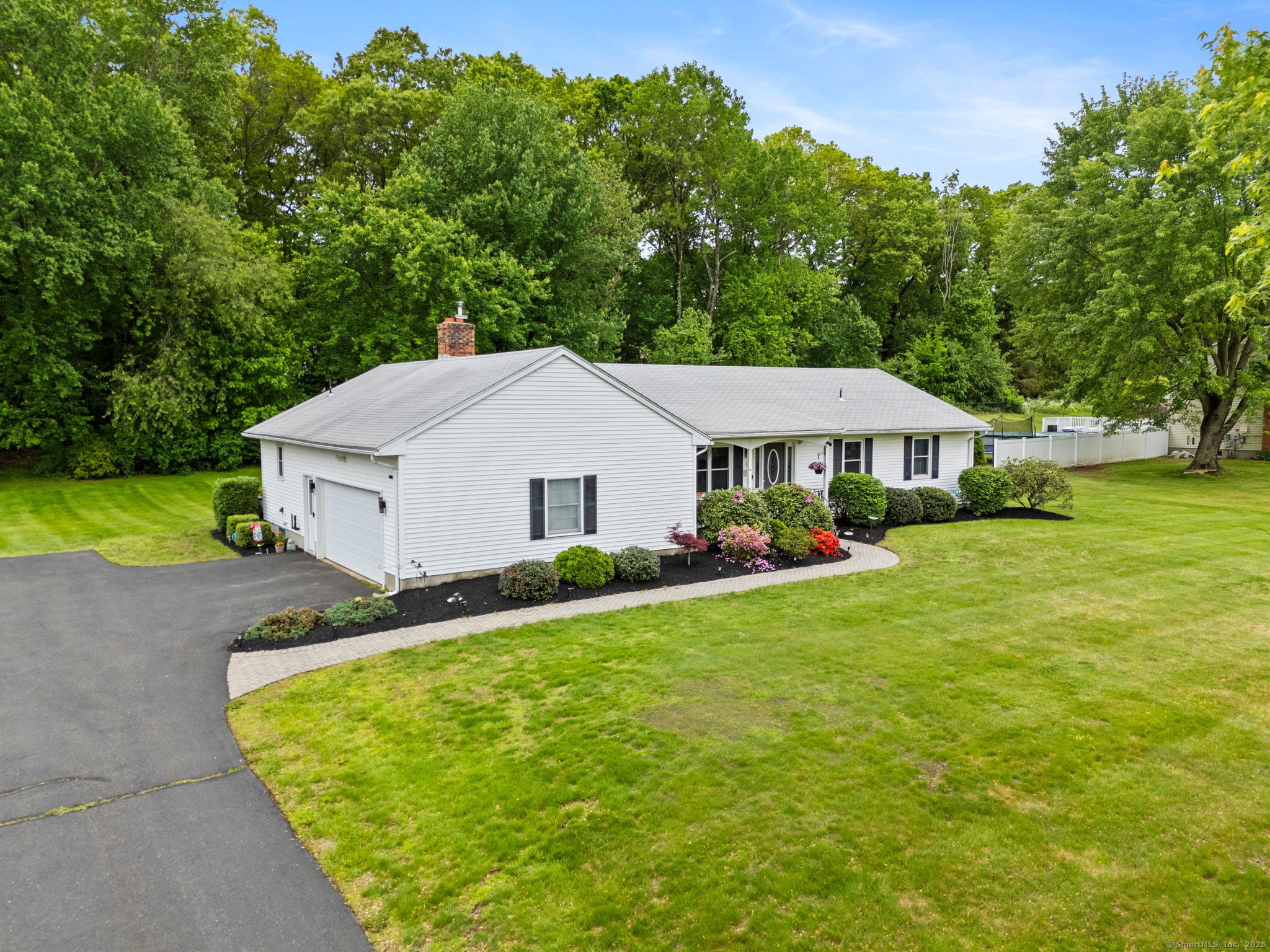 19 Ridgeview Drive, Ellington, Connecticut image 3