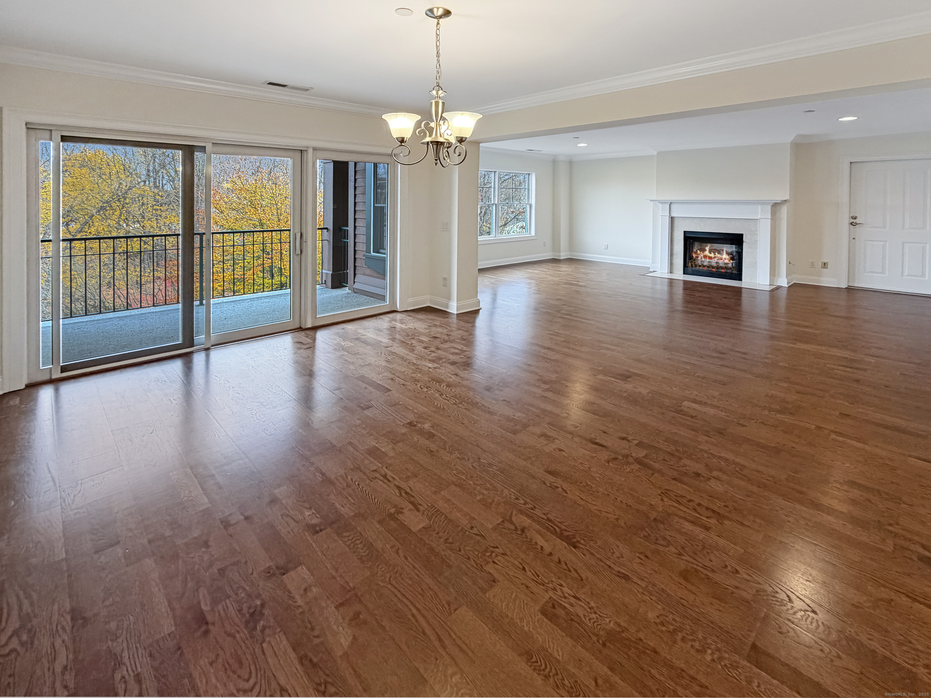 16 Hayestown Road A303