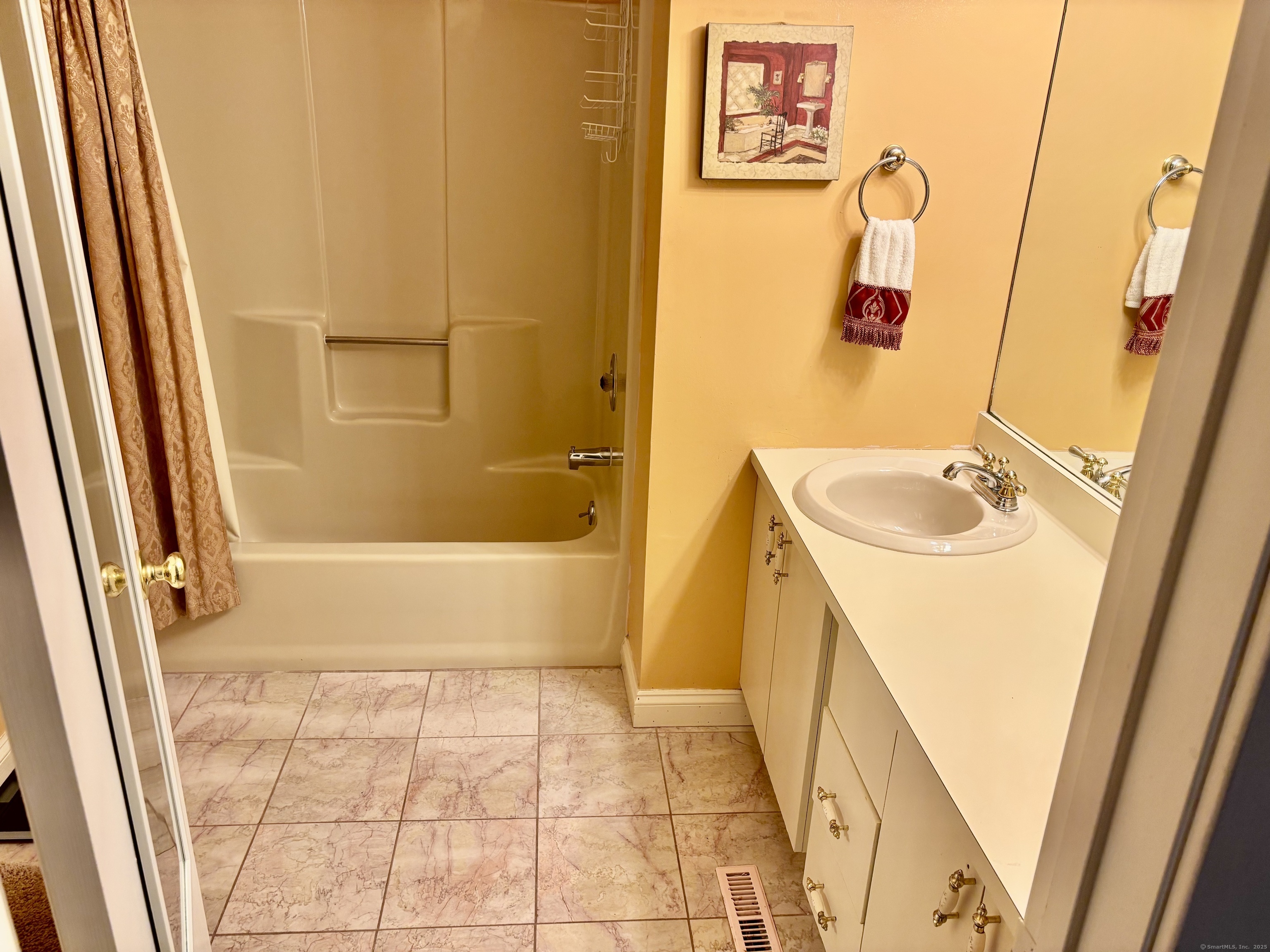 21 Linden Street #APT 5, Norwalk, Connecticut image 8