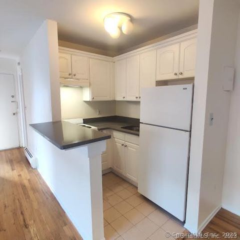 Tiny photo for 394 Courtland Avenue #3C, Stamford, CT 06906 (MLS # 24135778)