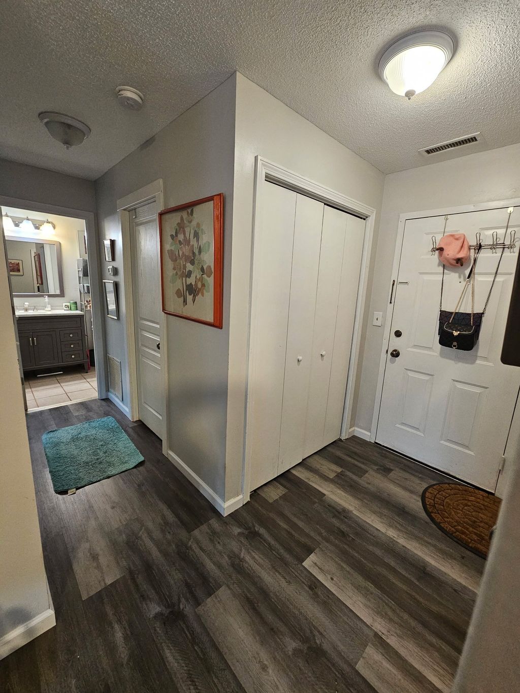 Photo of 421 Tolland Street #302, East Hartford, CT 06108 (MLS # 24139000)