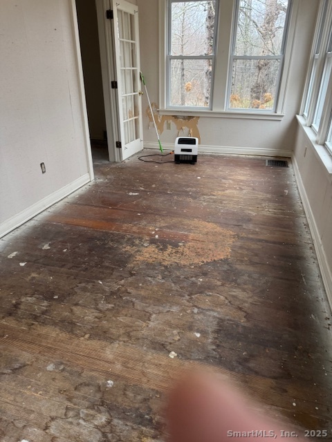 Columbia, Connecticut 06237, United States, 3 Bedrooms Bedrooms, ,2 BathroomsBathrooms,Residential,Active,249694