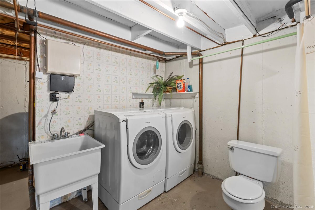 129 Mohawk Drive, Wallingford, Connecticut image 29