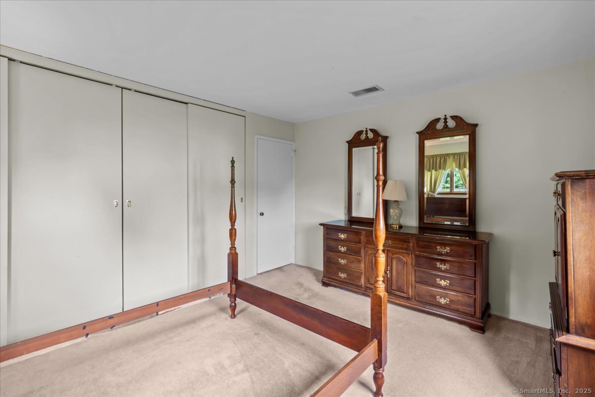 129 Mohawk Drive, Wallingford, Connecticut image 18