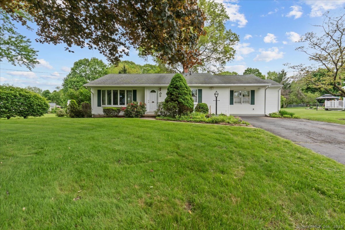 129 Mohawk Drive, Wallingford, Connecticut image 1