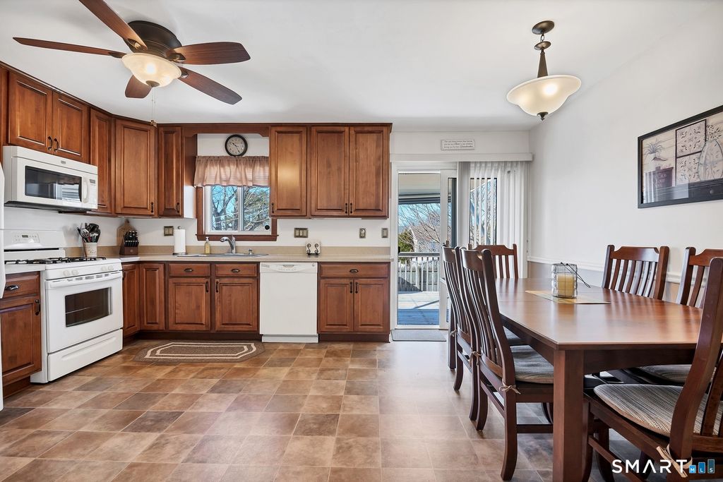 Photo of 110 Meadow Lark Road, Naugatuck, CT 06770 (MLS # 24158915)