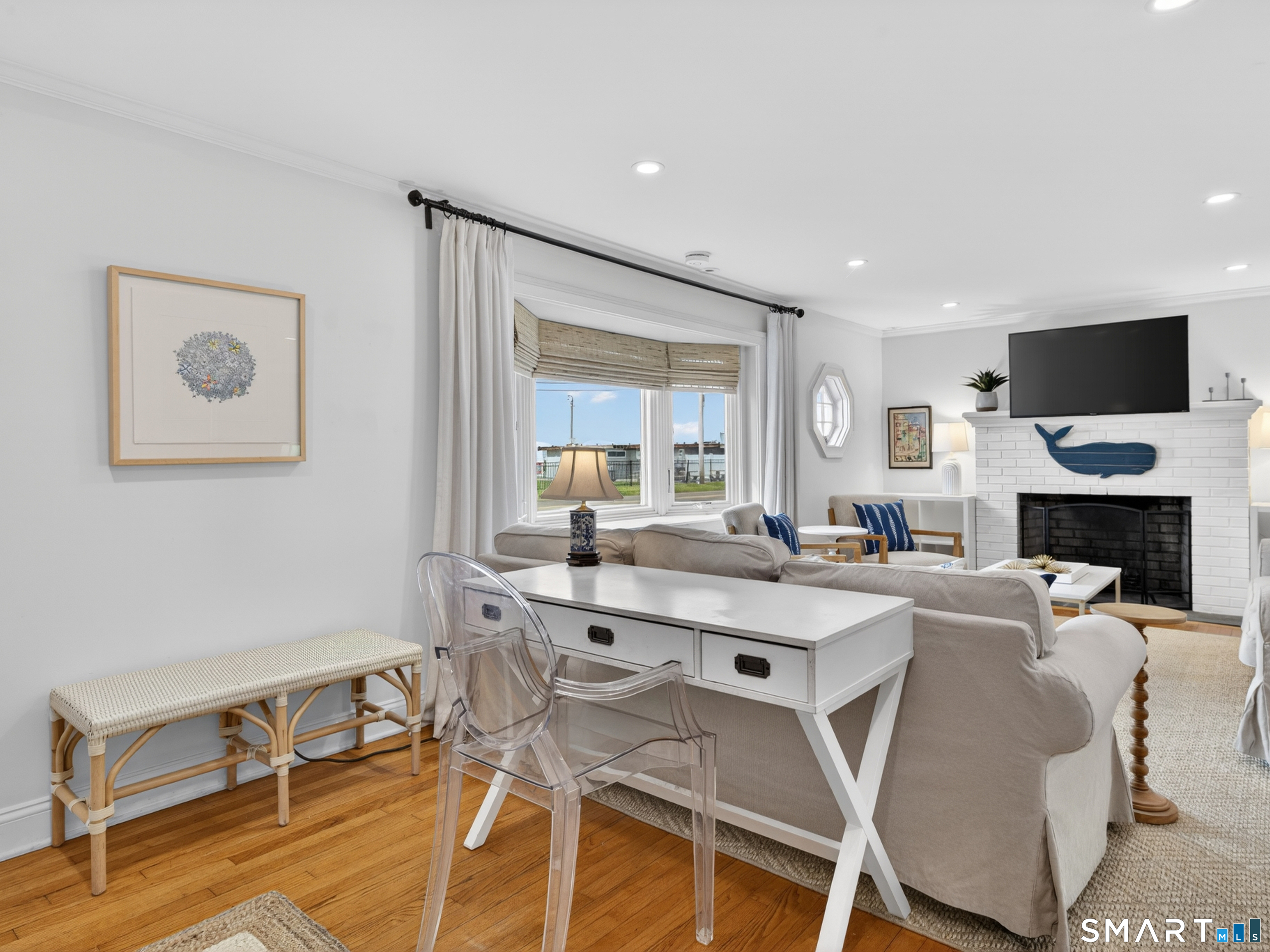 21 Riverside Drive