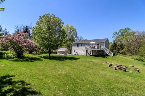 A home in New Milford