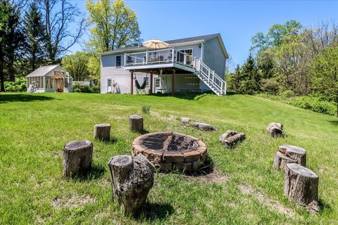 A home in New Milford