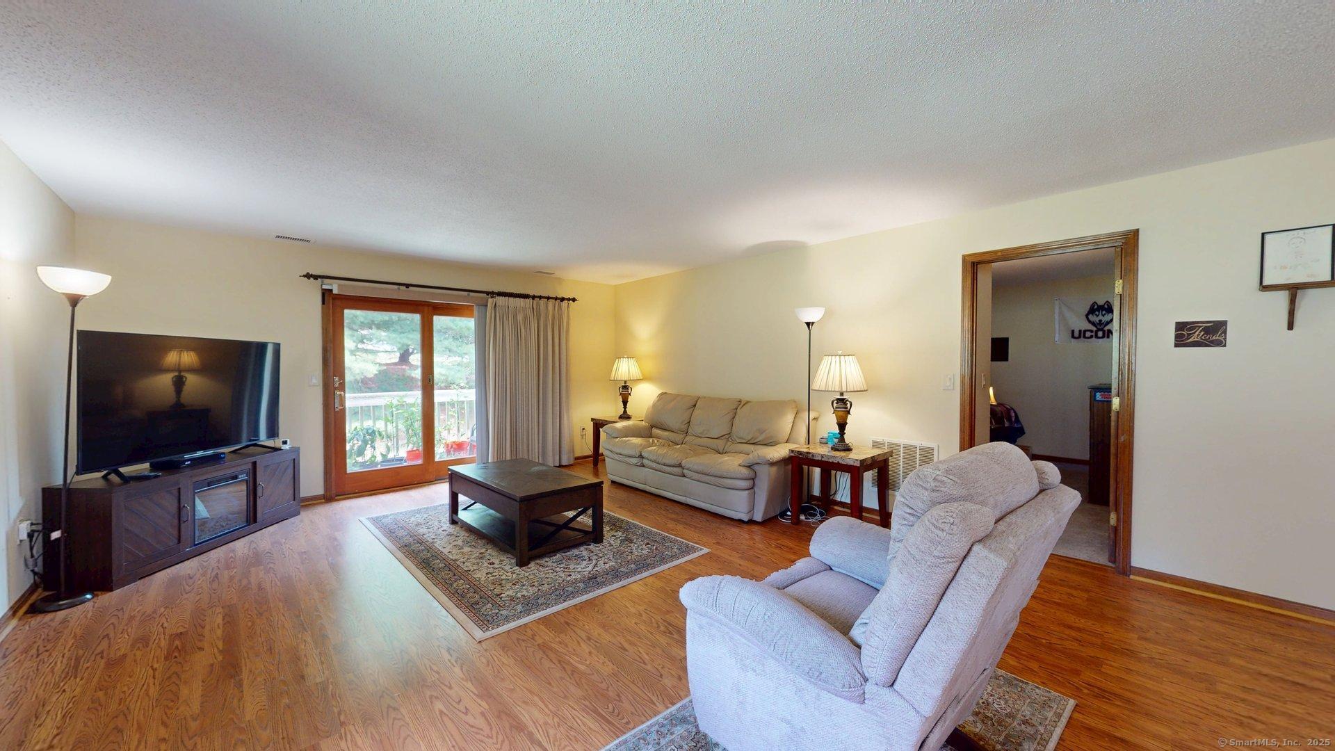 1102 Summer Hill Drive 1102