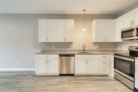 Tiny photo for 9 Steele Boulevard #201, Berlin, CT 06037 (MLS # 24150174)