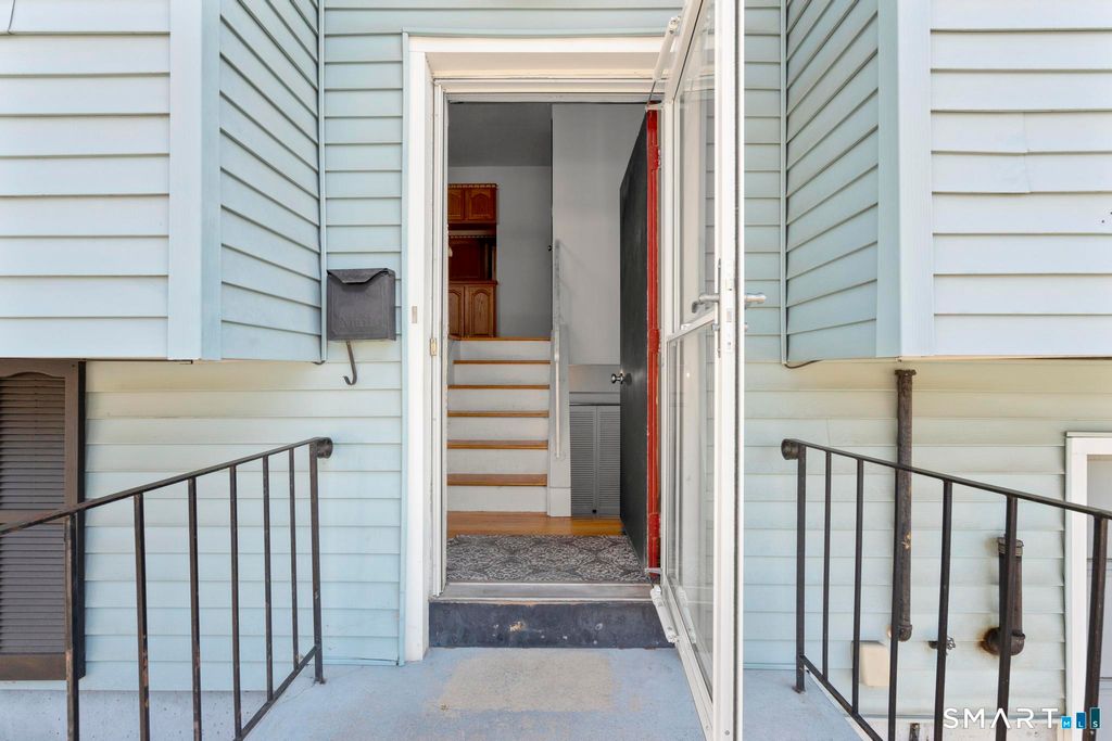 Photo of 50 Rose Circle, Meriden, CT 06450 (MLS # 24146129)