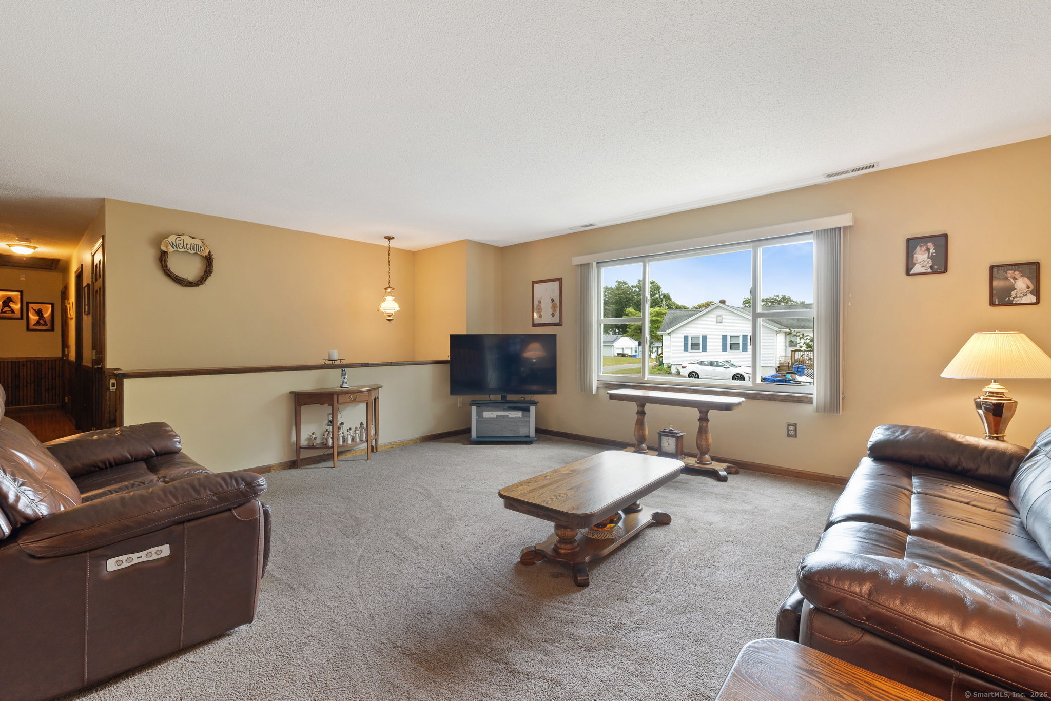 Waterbury, Connecticut 06705, United States, 5 Bedrooms Bedrooms, ,3 BathroomsBathrooms,Residential,Pending,210238