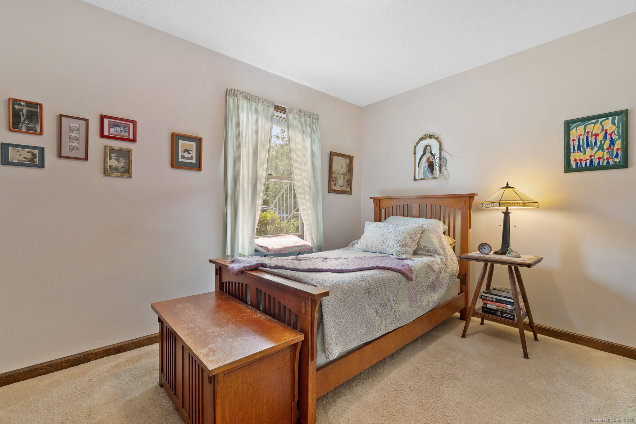 Waterbury, Connecticut 06705, United States, 5 Bedrooms Bedrooms, ,3 BathroomsBathrooms,Residential,Pending,210238