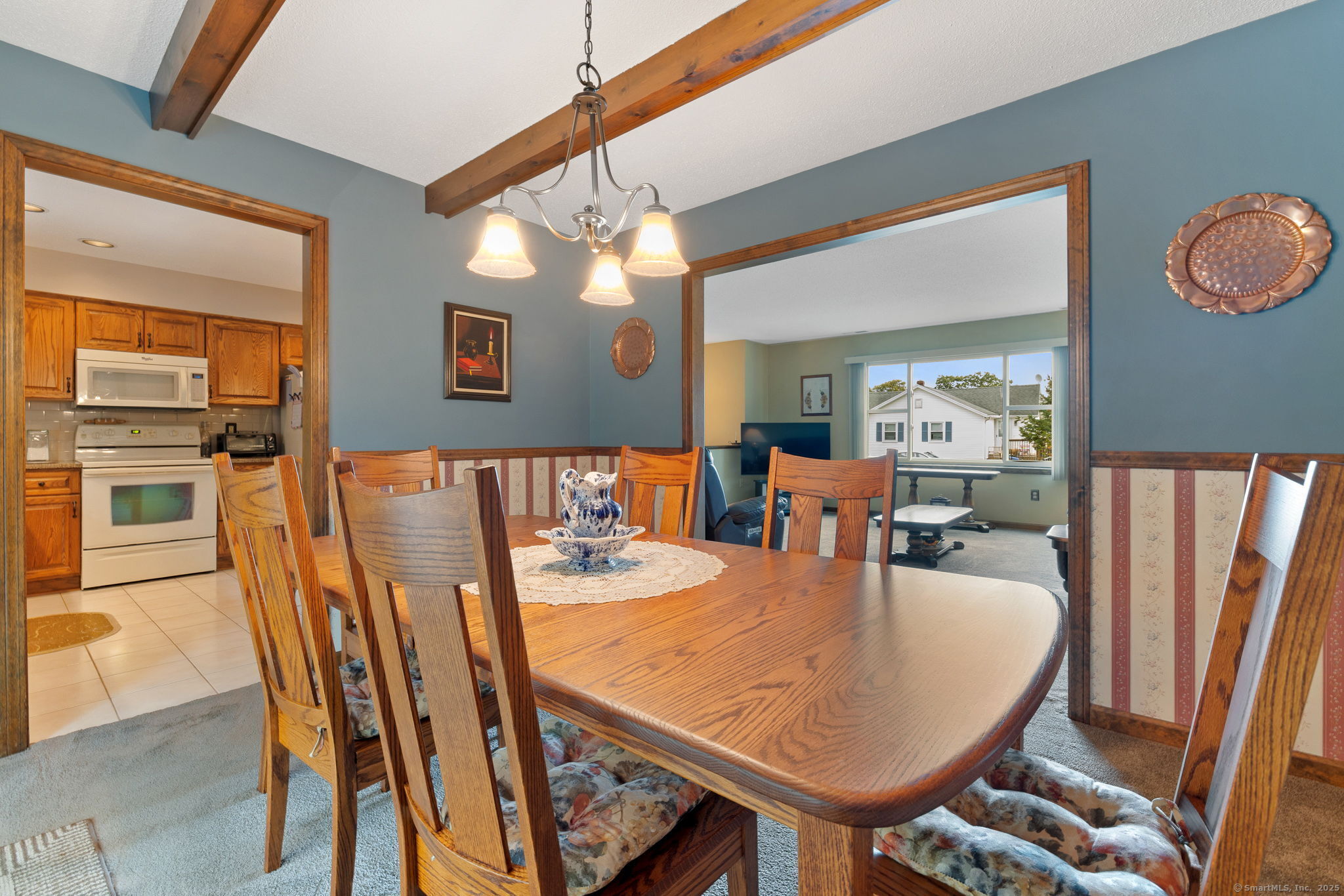 Waterbury, Connecticut 06705, United States, 5 Bedrooms Bedrooms, ,3 BathroomsBathrooms,Residential,Pending,210238