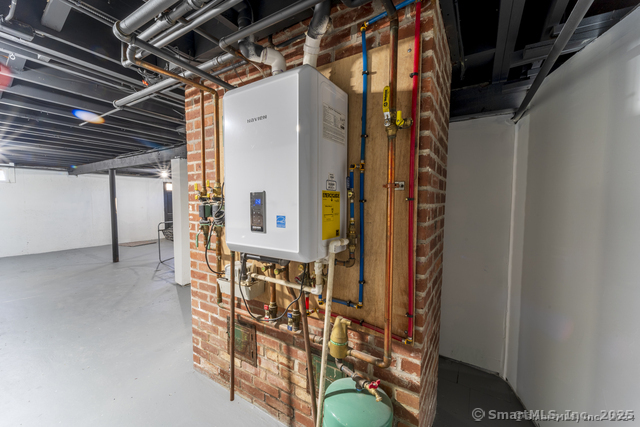 41 Arnold Drive, East Hartford, Connecticut image 7
