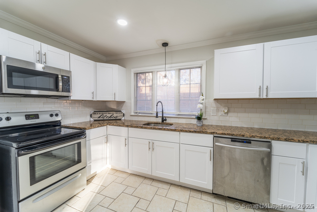 41 Arnold Drive, East Hartford, Connecticut image 12