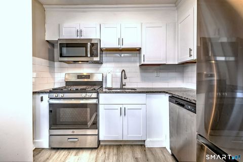 Tiny photo for 65 E Broadway #B, Milford, CT 06460 (MLS # 24165042)