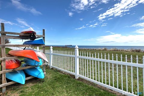 Tiny photo for 65 E Broadway #B, Milford, CT 06460 (MLS # 24165042)