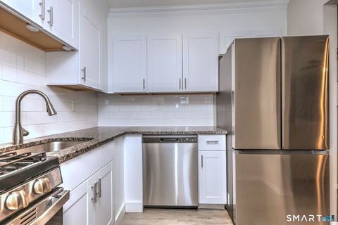 Tiny photo for 65 E Broadway #B, Milford, CT 06460 (MLS # 24165042)