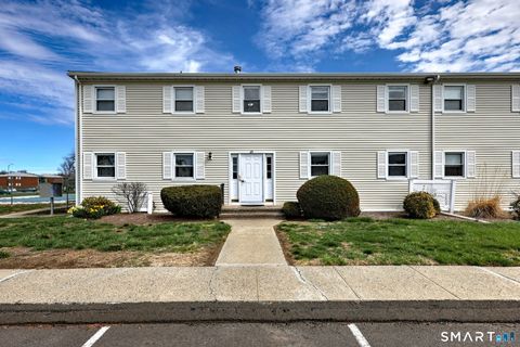 Tiny photo for 65 E Broadway #B, Milford, CT 06460 (MLS # 24165042)
