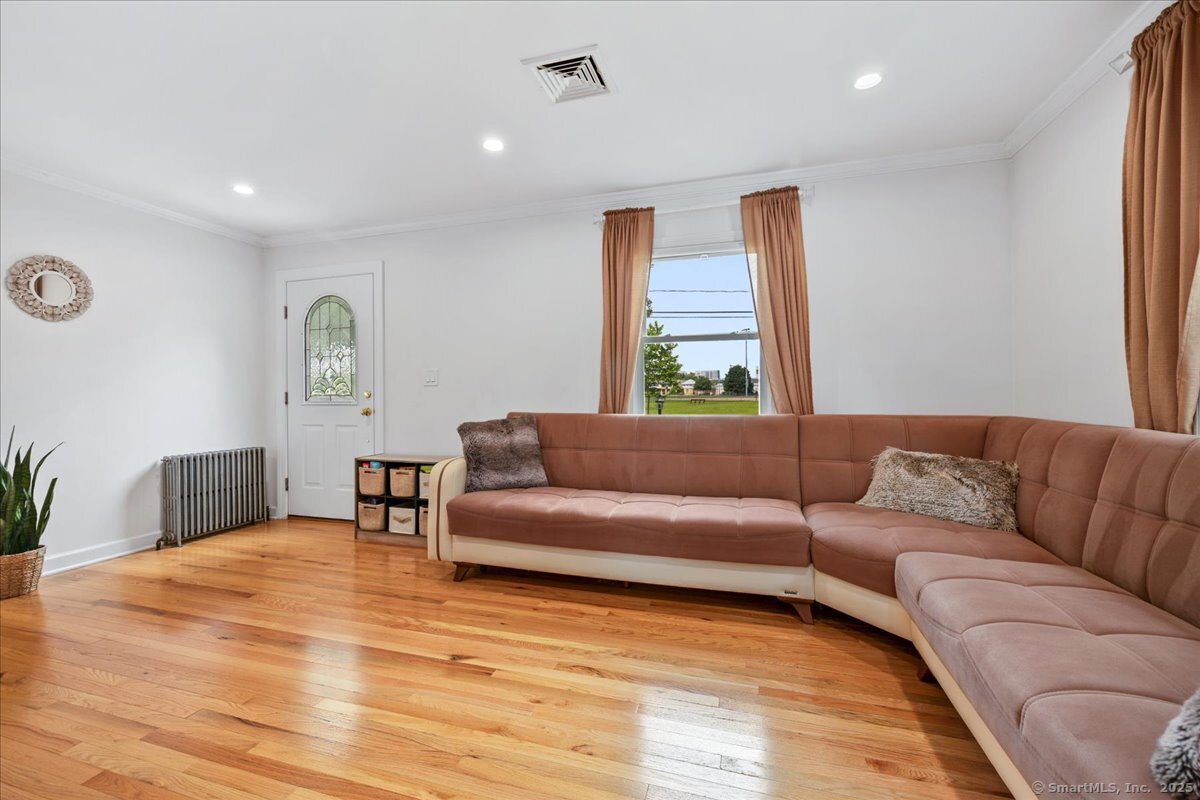 54 Mcmullen Avenue, Stamford, Connecticut image 15