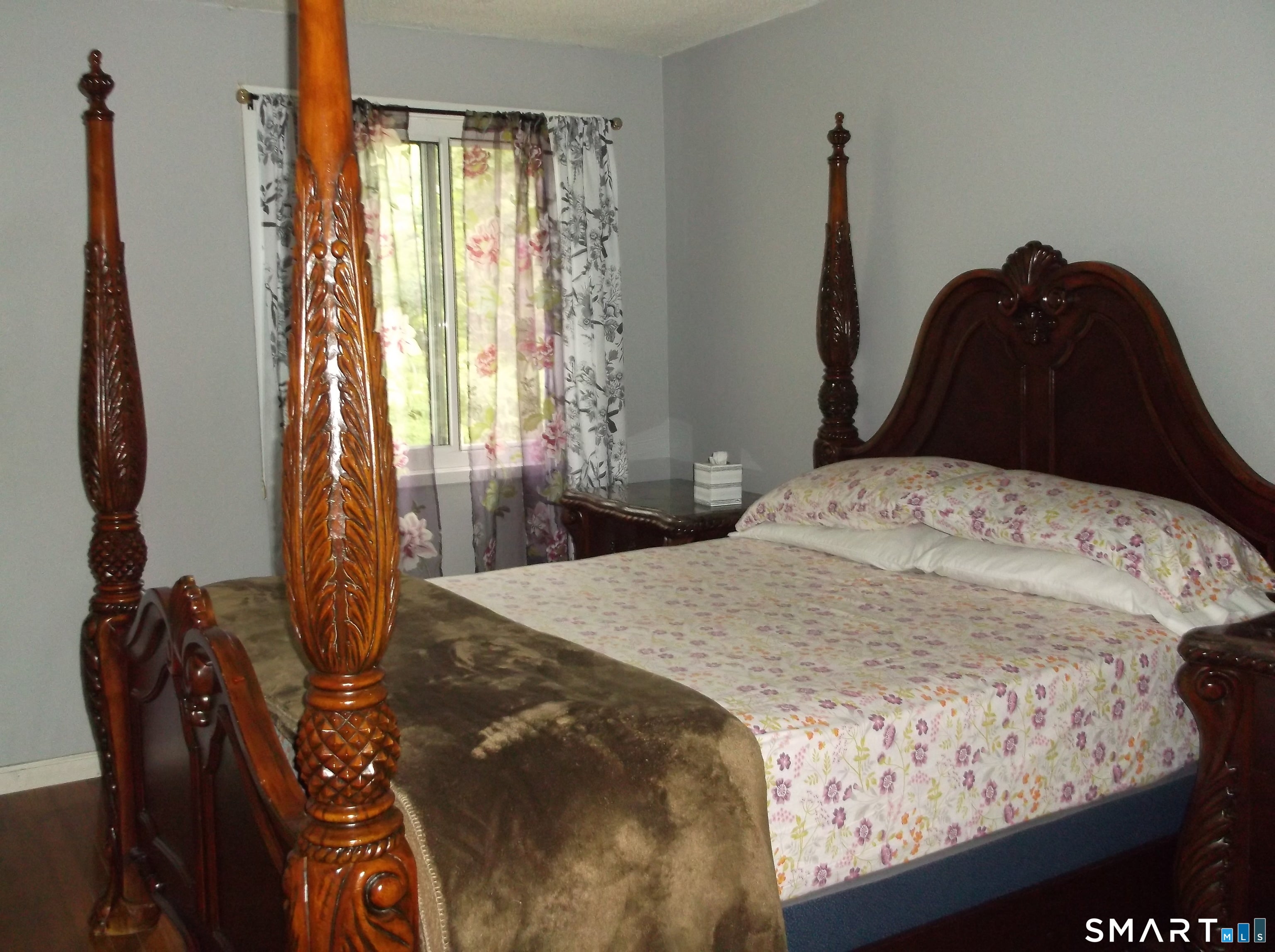 281 Gardner Avenue J4