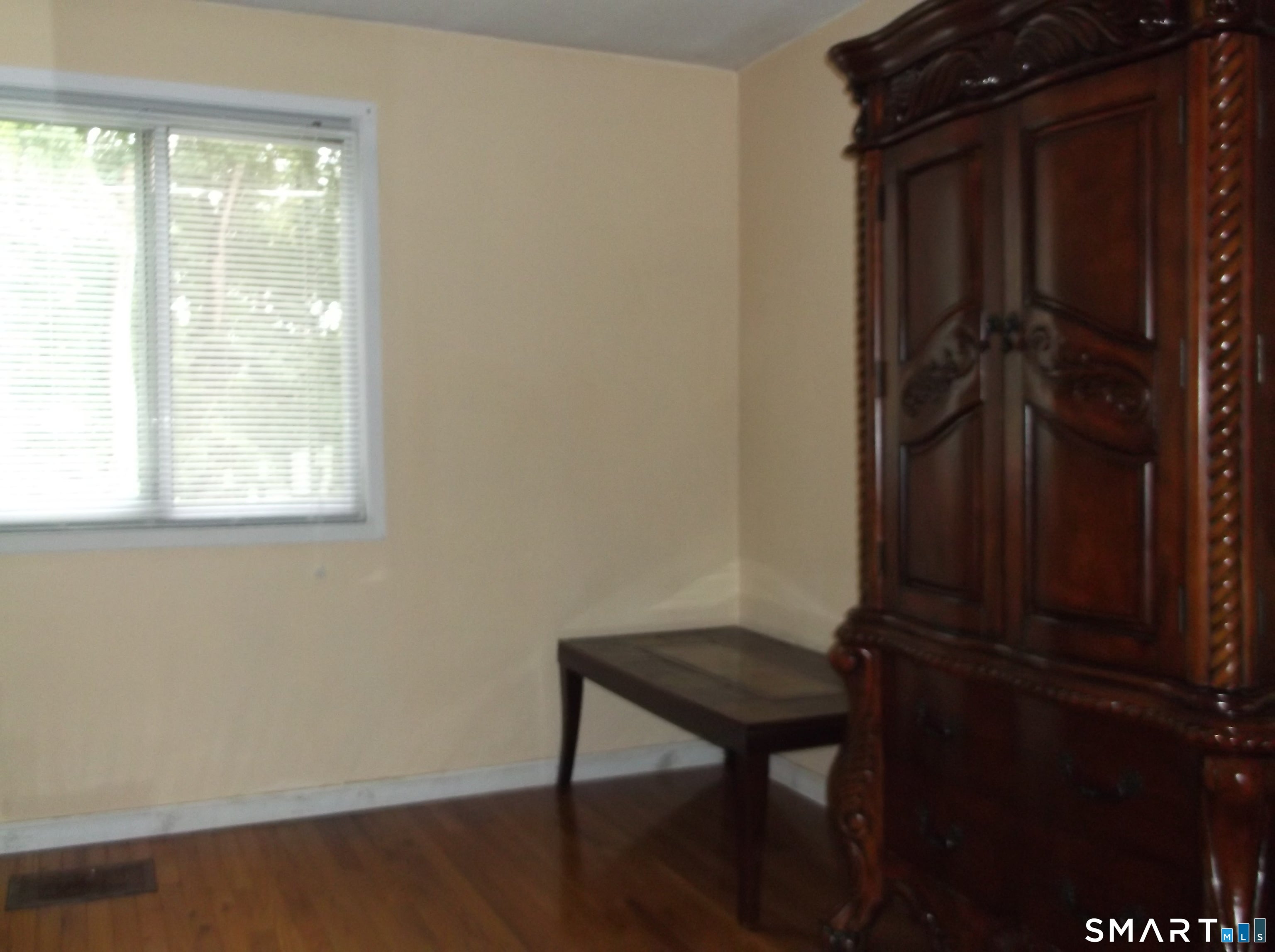 281 Gardner Avenue J4