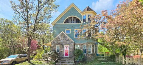 Photo of 40 Maple Grove Avenue, Norwich, CT 06360 (MLS # 24177076)