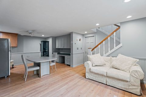 Tiny photo for 40 Abbey Court, Cheshire, CT 06410 (MLS # 24163131)