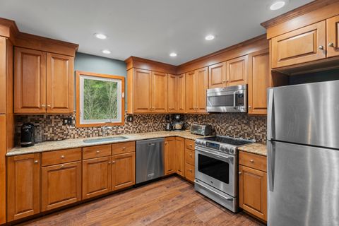 Tiny photo for 40 Abbey Court, Cheshire, CT 06410 (MLS # 24163131)