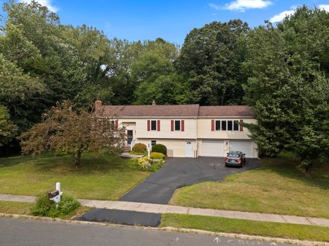 Photo of 40 Abbey Court, Cheshire, CT 06410 (MLS # 24163131)