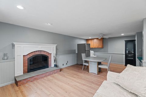 Tiny photo for 40 Abbey Court, Cheshire, CT 06410 (MLS # 24163131)
