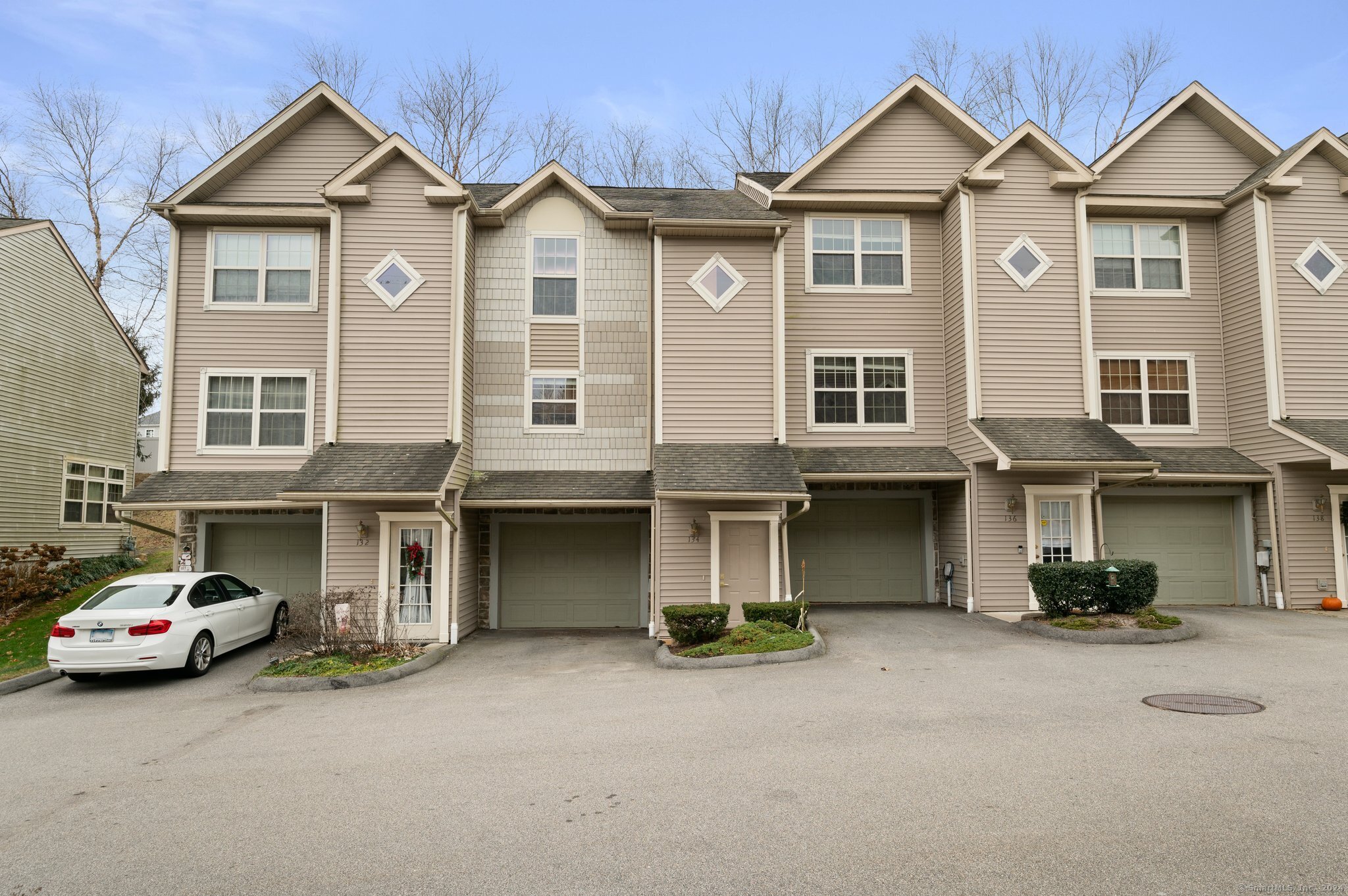 Property for Sale at 19 Hawthorne Drive 134, New London, Connecticut - Bedrooms: 2 
Bathrooms: 2 
Rooms: 4  - $235,000