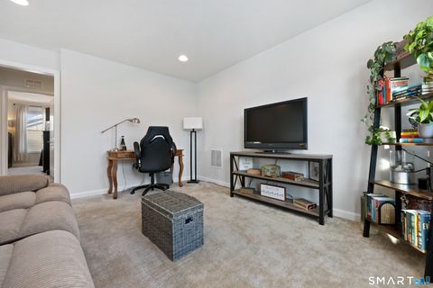 Tiny photo for 909 Tillinghast Drive #909, Oxford, CT 06478 (MLS # 24151108)