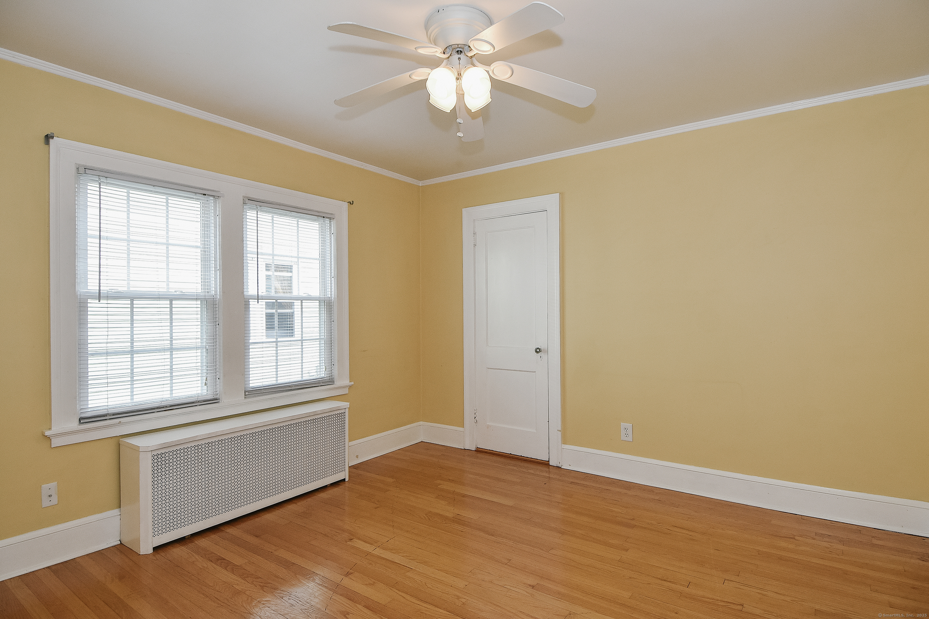 West Hartford, Connecticut 06119, United States, 3 Bedrooms Bedrooms, ,1 BathroomBathrooms,Residential,Pending,201346