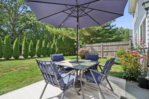 Tiny photo for 2 Farmington Meadow Drive #2, Farmington, CT 06032 (MLS # 24118546)