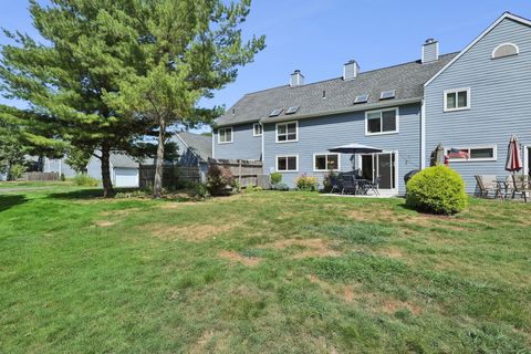 Tiny photo for 2 Farmington Meadow Drive #2, Farmington, CT 06032 (MLS # 24118546)