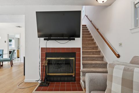 Tiny photo for 2 Farmington Meadow Drive #2, Farmington, CT 06032 (MLS # 24118546)