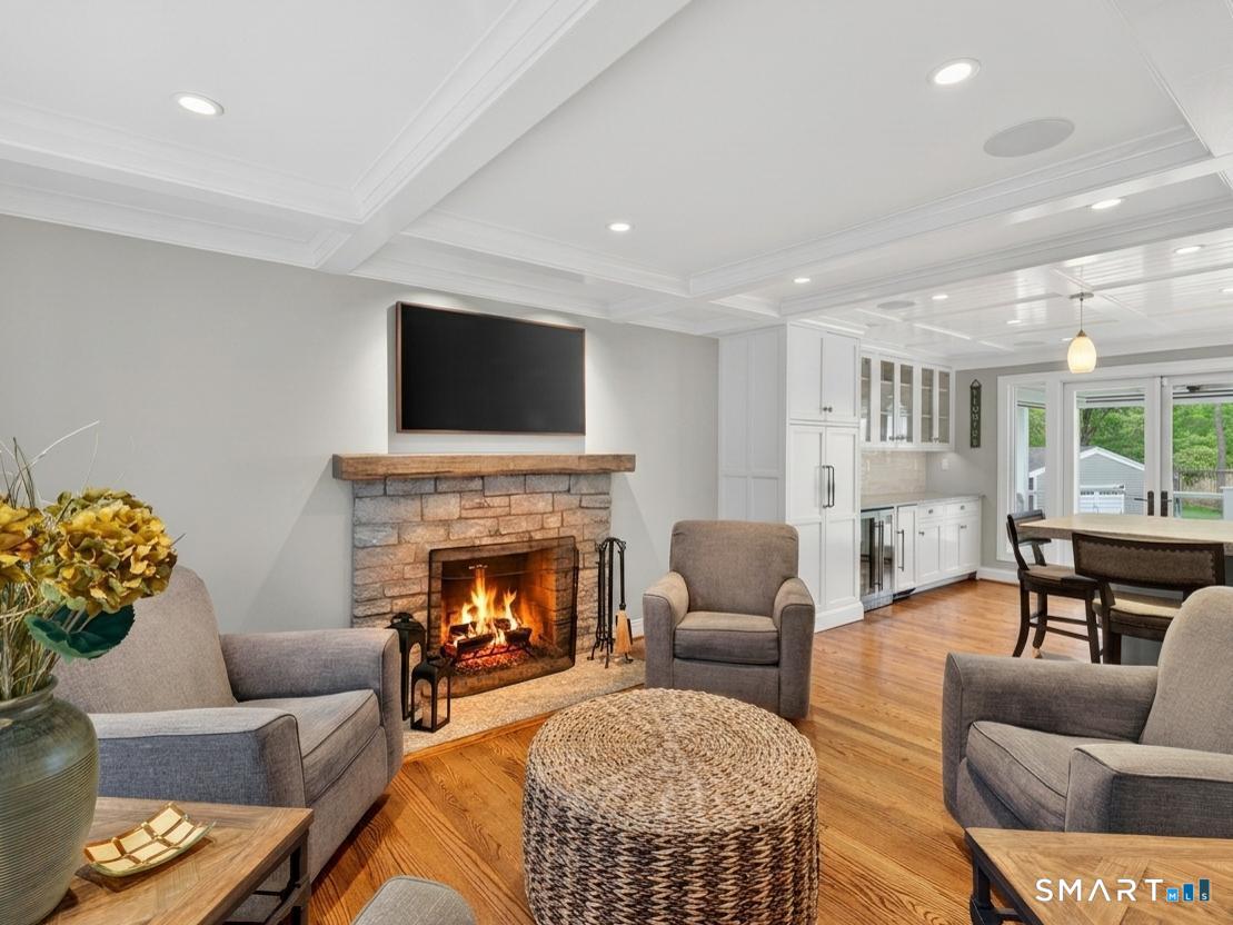 4 Beach Road