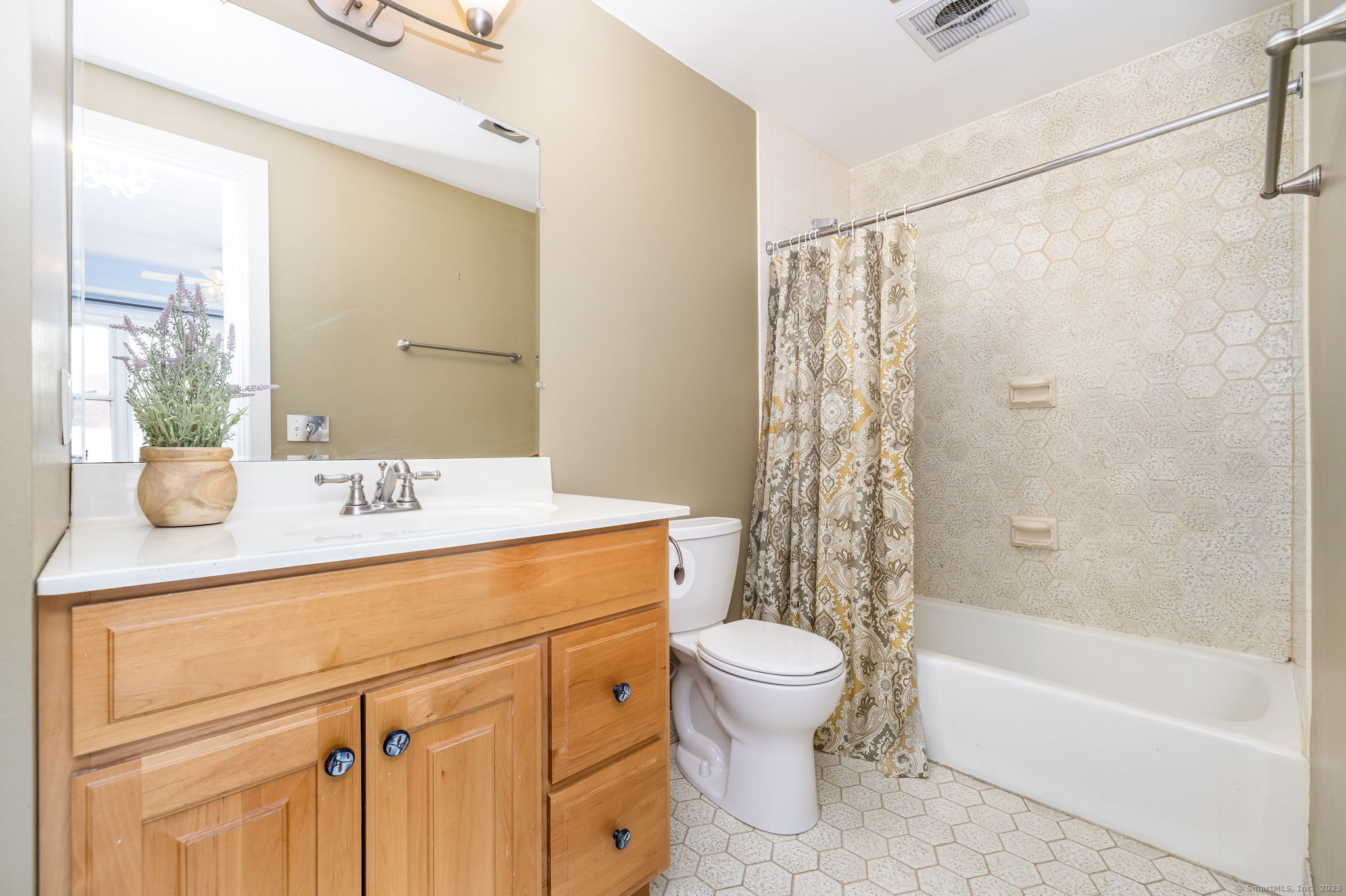 1 Linden Place #APT 309, Hartford, Connecticut image 19
