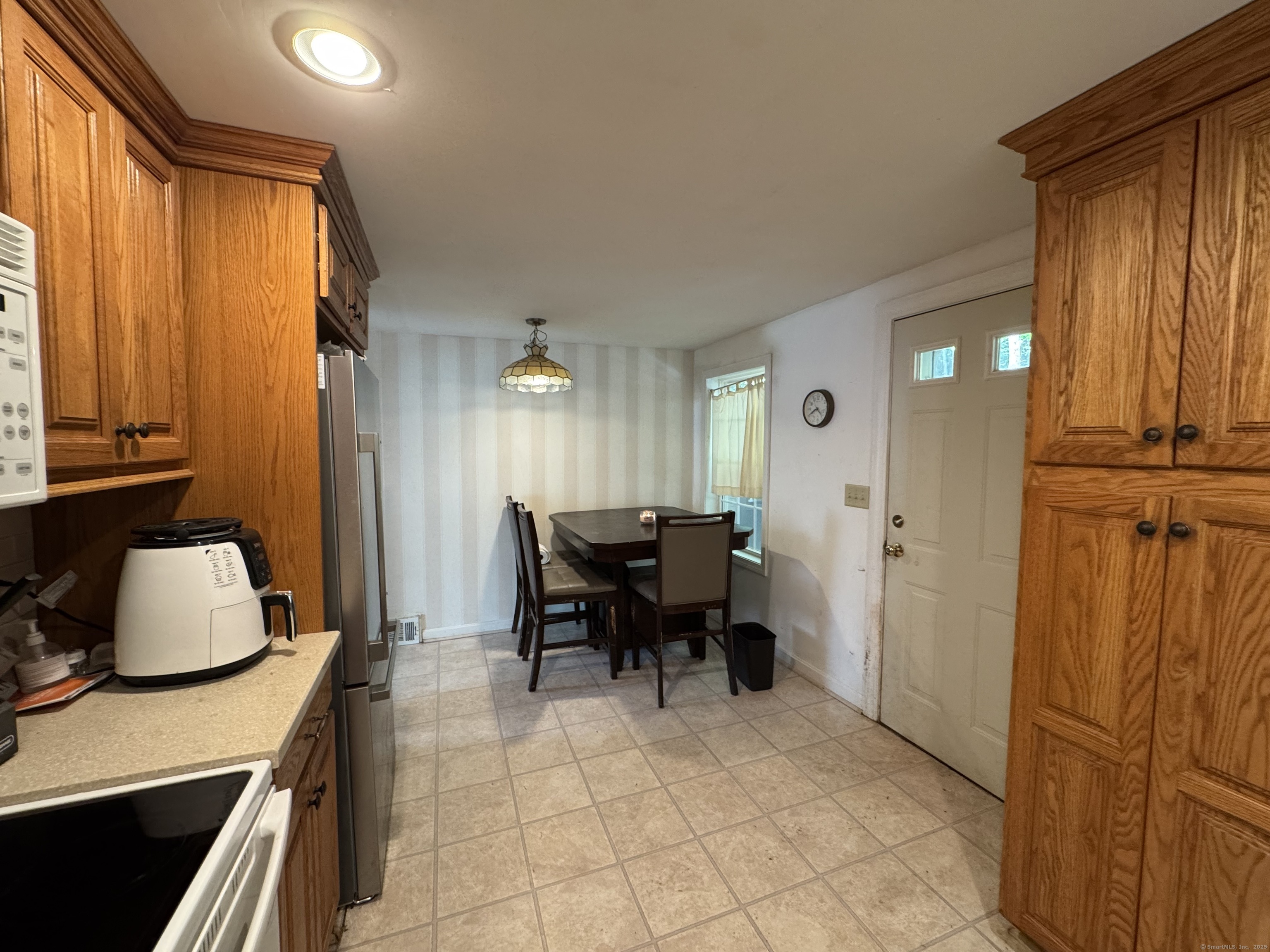 87 Munson Road, Beacon Falls, Connecticut image 6