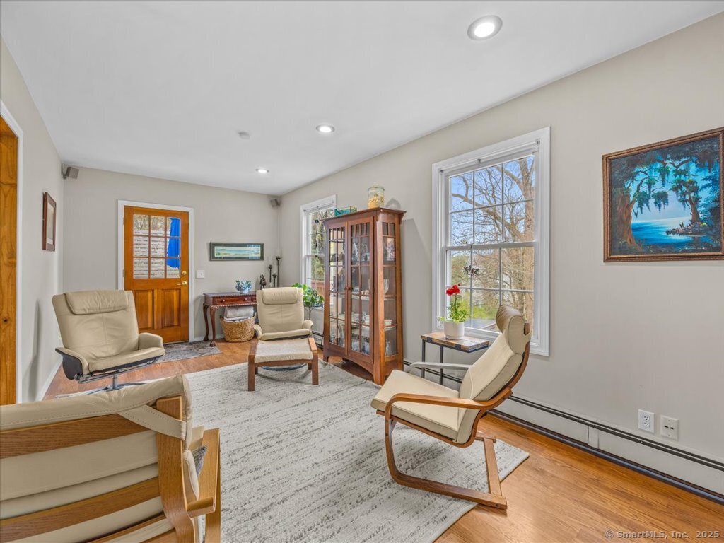 571 Pond Point Avenue, Milford, Connecticut image 16