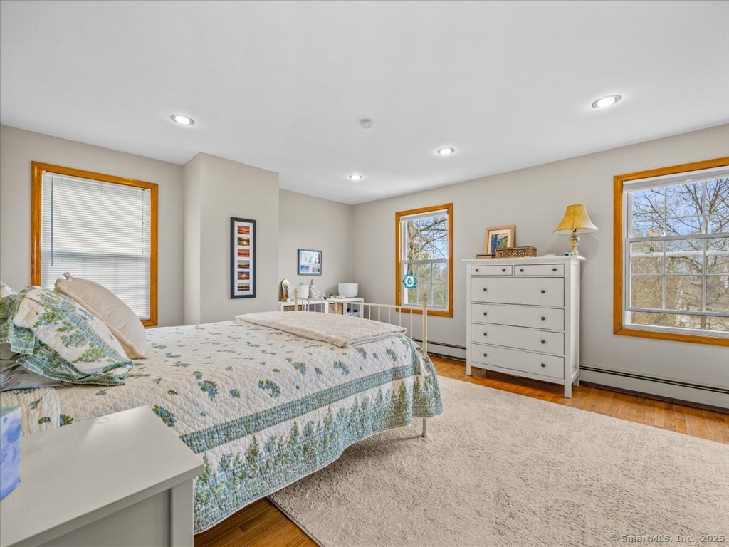 571 Pond Point Avenue, Milford, Connecticut image 20