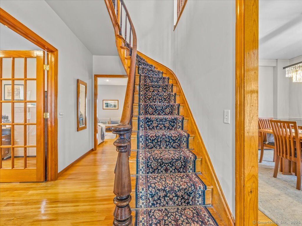 571 Pond Point Avenue, Milford, Connecticut image 6