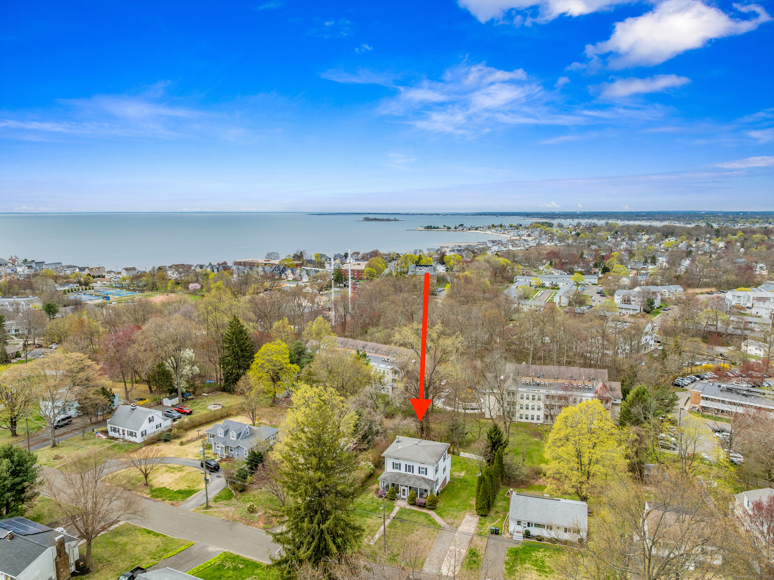571 Pond Point Avenue