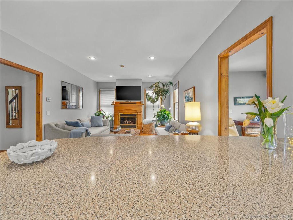 571 Pond Point Avenue, Milford, Connecticut image 15