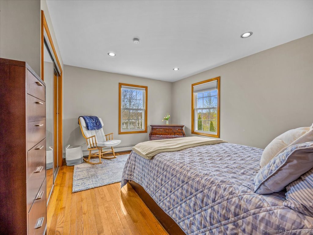 571 Pond Point Avenue, Milford, Connecticut image 27