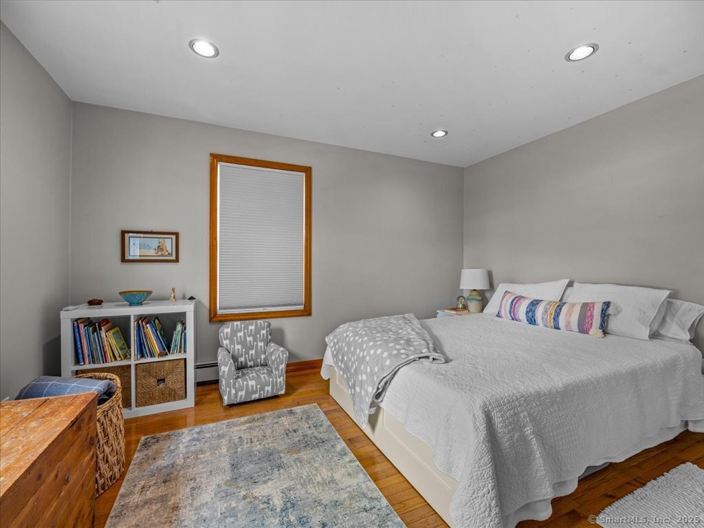 571 Pond Point Avenue, Milford, Connecticut image 25