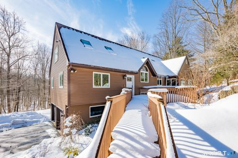 Photo of 40 Osborne Hill Road, Newtown, CT 06482 (MLS # 24156087)